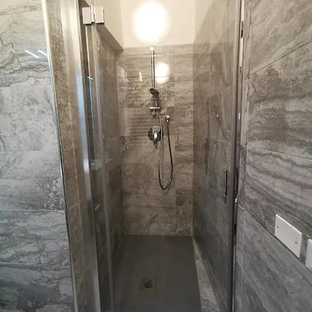 Vicolo Leoni Suites 招待所 维罗纳