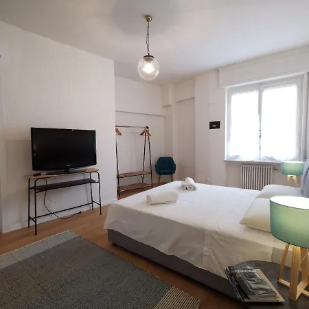 Vicolo Leoni Suites 招待所