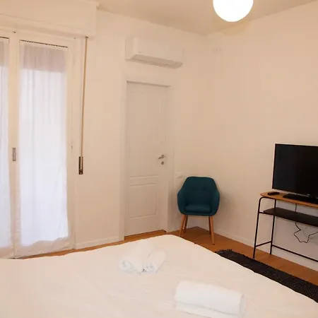 Vicolo Leoni Suites Pensión Verona